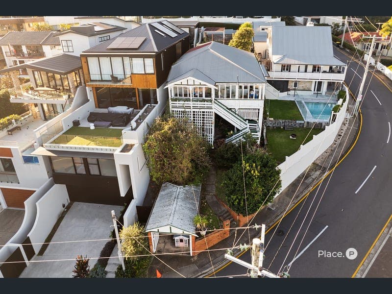 36 Crescent Road, Hamilton — photo 1 of 5