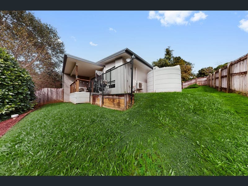 2/4 Wells Street, Palmwoods — photo 1 of 5