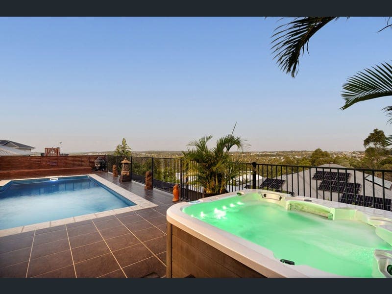 28 Conte Circuit, Augustine Heights — photo 1 of 5