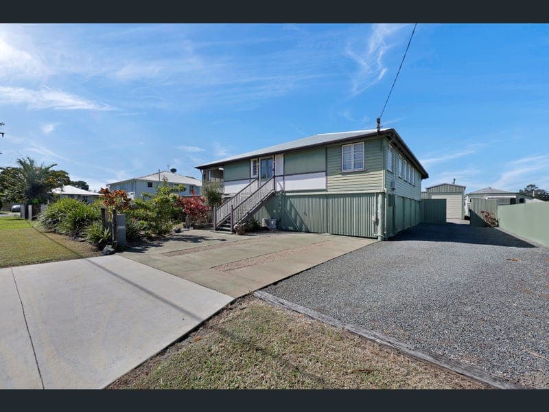 12 Paul Street, Marian — photo 1 of 5