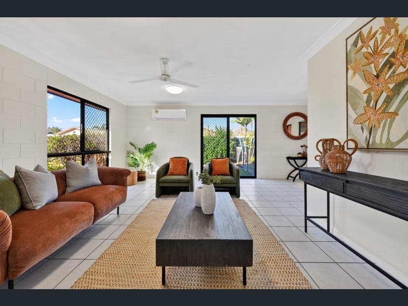7 Nightingale Court, Condon — photo 1 of 5