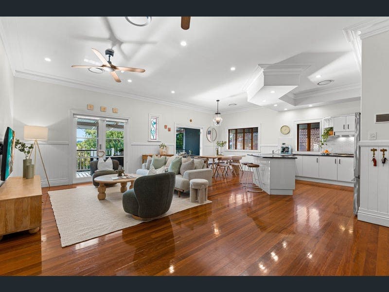 119 Cedar Street, Wynnum — photo 1 of 5