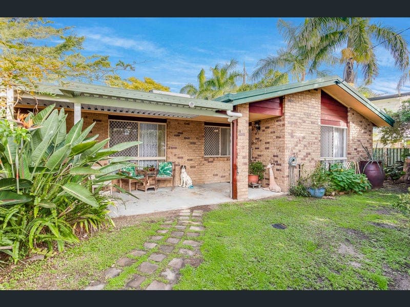 68 Bayview Terrace, Deception Bay — photo 1 of 5