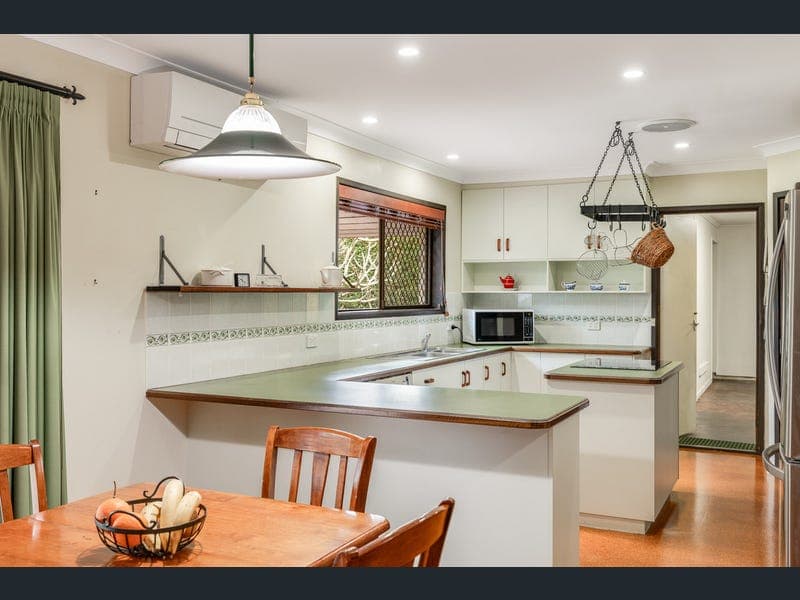 15 Tracey Street, Rangeville — photo 1 of 5