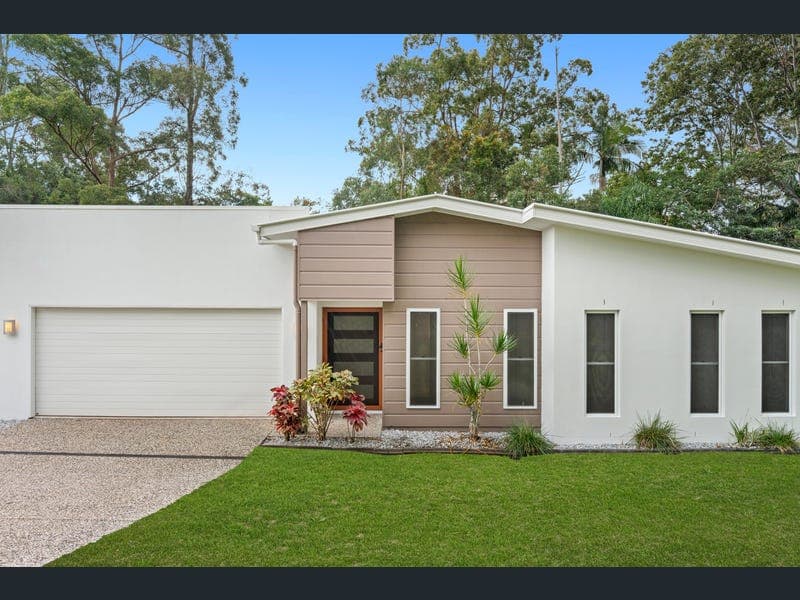 23 Elouera Close, Landsborough — photo 1 of 5