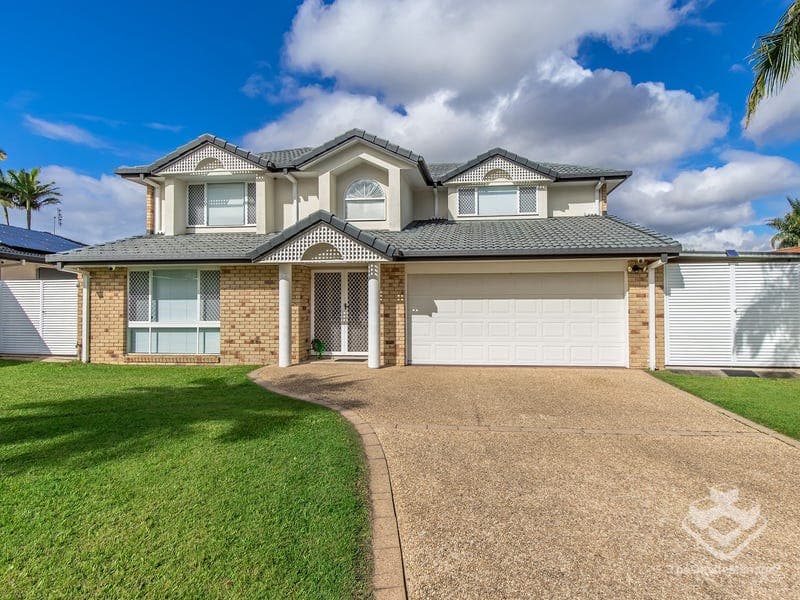 10 Greenwood Court, Helensvale — photo 1 of 5