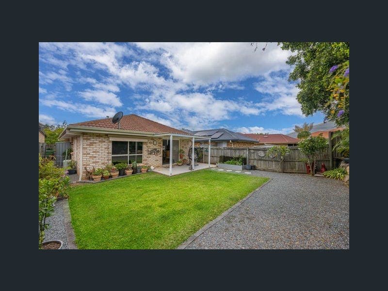 10 Monaghan Crescent, North Lakes — photo 1 of 5