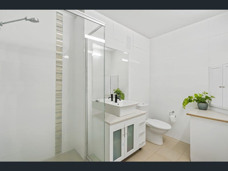 3/24 Fifth Avenue, Kedron — photo 1 of 2