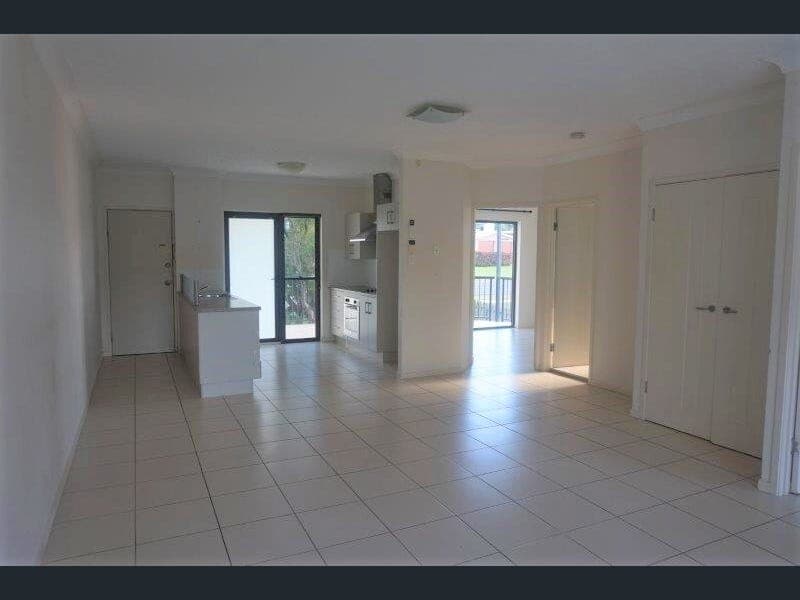 Unit 5/10 Carlo Road, Rainbow Beach — photo 1 of 5