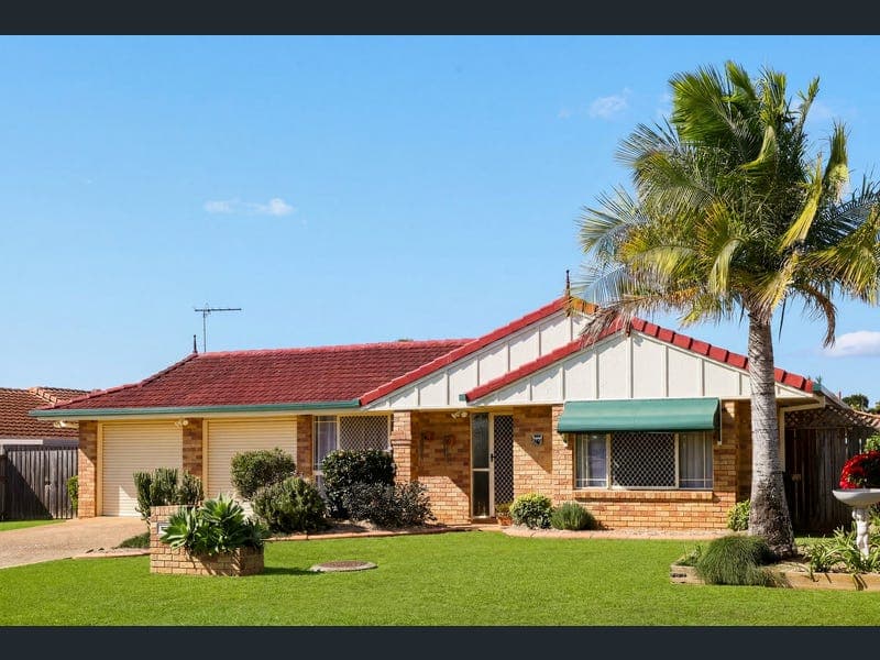 13 Stringybark Court, Murrumba Downs — photo 1 of 5