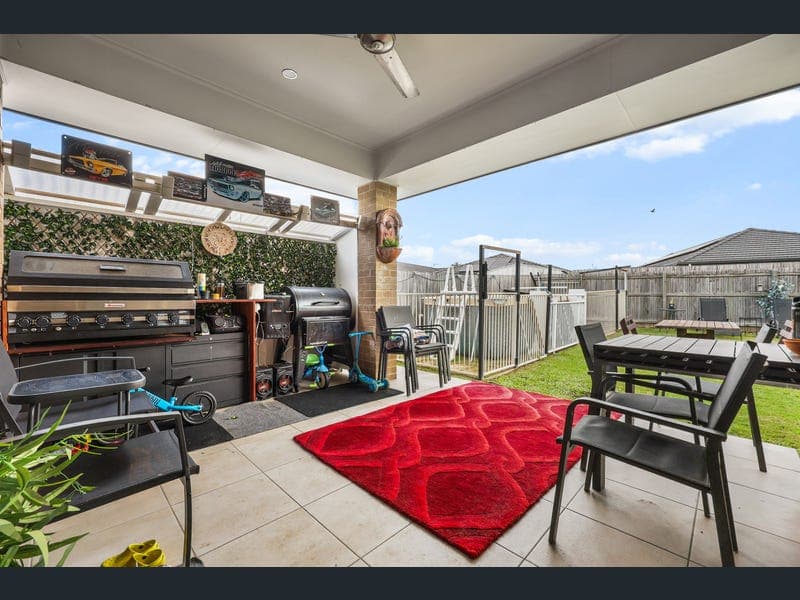 12 Rockford Street, Pimpama — photo 1 of 5