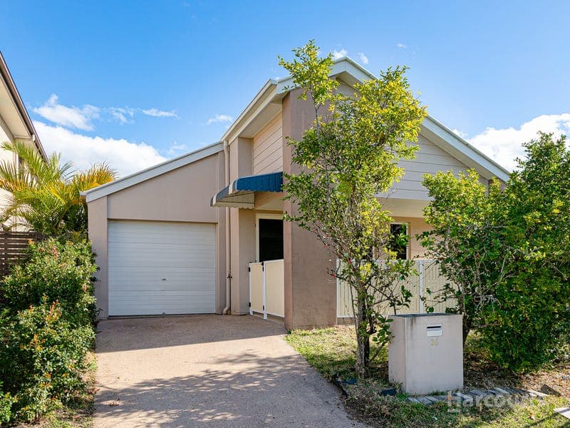 36 Merimbula Crescent, Fitzgibbon — photo 1 of 5