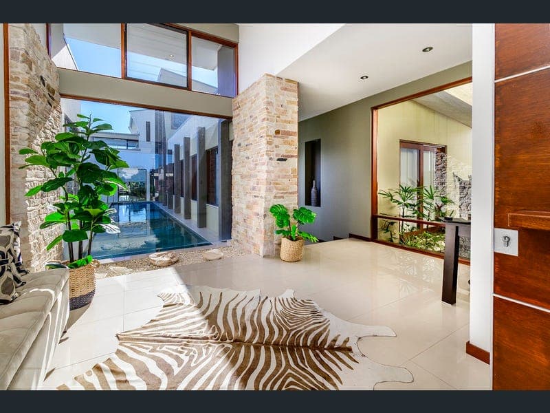 44 North Point, Banksia Beach — photo 1 of 5