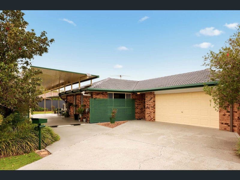 10 Lowther Place, Boondall — photo 1 of 5