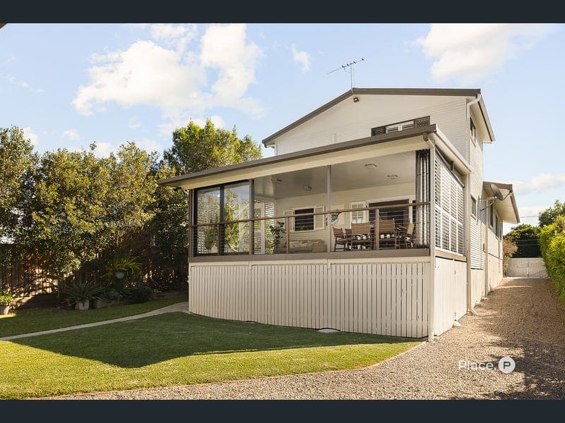 10 Henderson Road, Deagon — photo 1 of 5