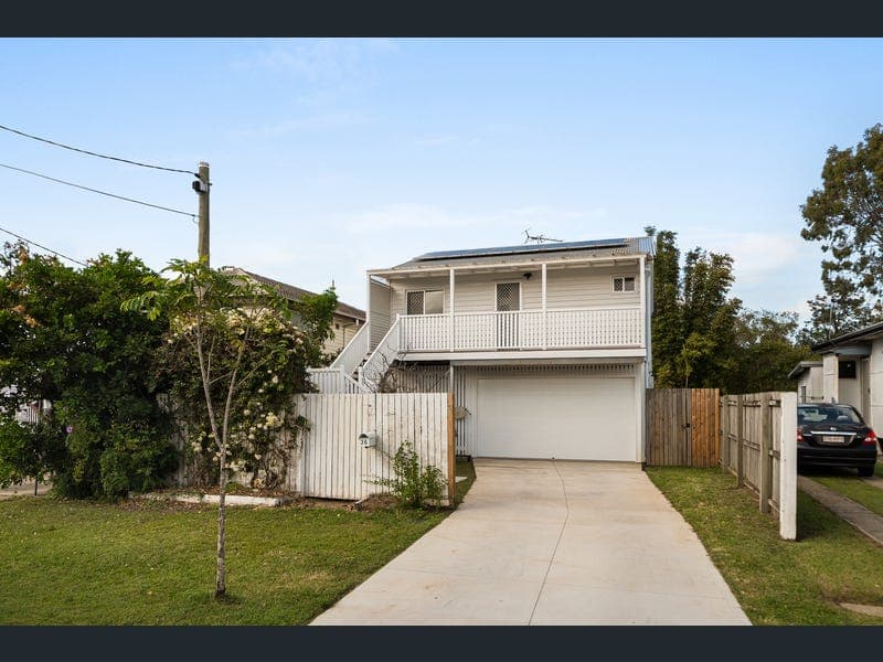 36 Burralong Street, Deagon — photo 1 of 5