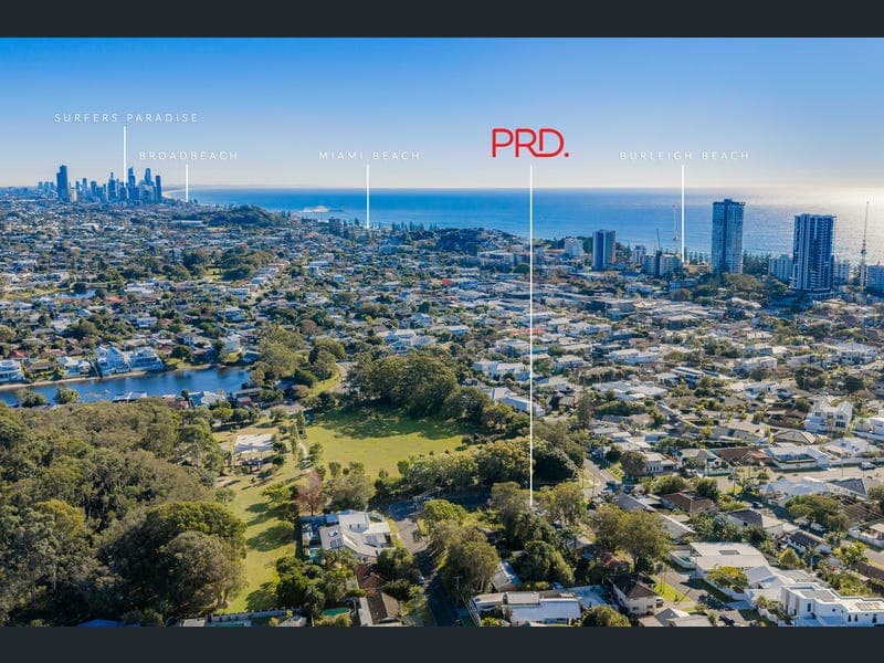 14 Maitland Street, Burleigh Waters — photo 1 of 5
