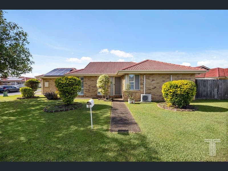 2 Springvale Place, Carina — photo 1 of 5