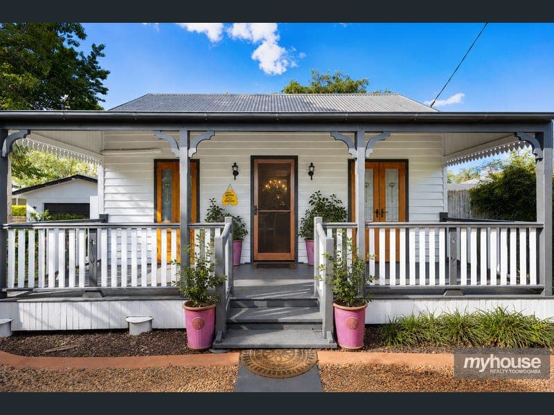 1 Potter Street, South Toowoomba — photo 1 of 5