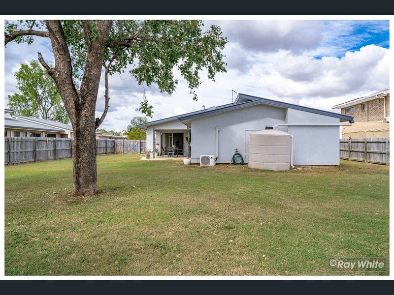 14 Maree Crescent, Gracemere — photo 1 of 5