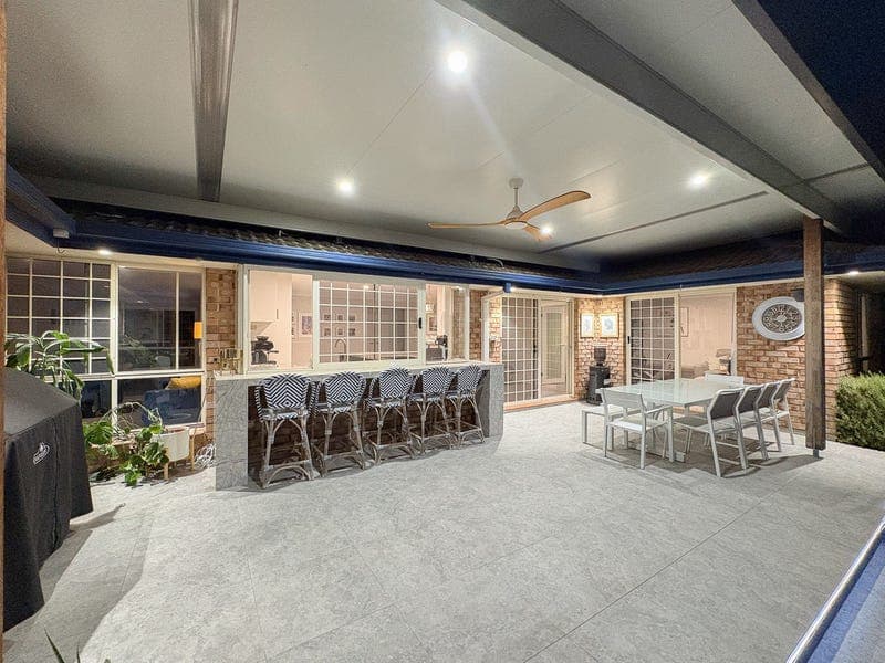 11 Swanbrook Place, Parkinson — photo 1 of 5