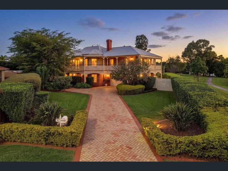 15 Kure Place, Taigum — photo 1 of 5