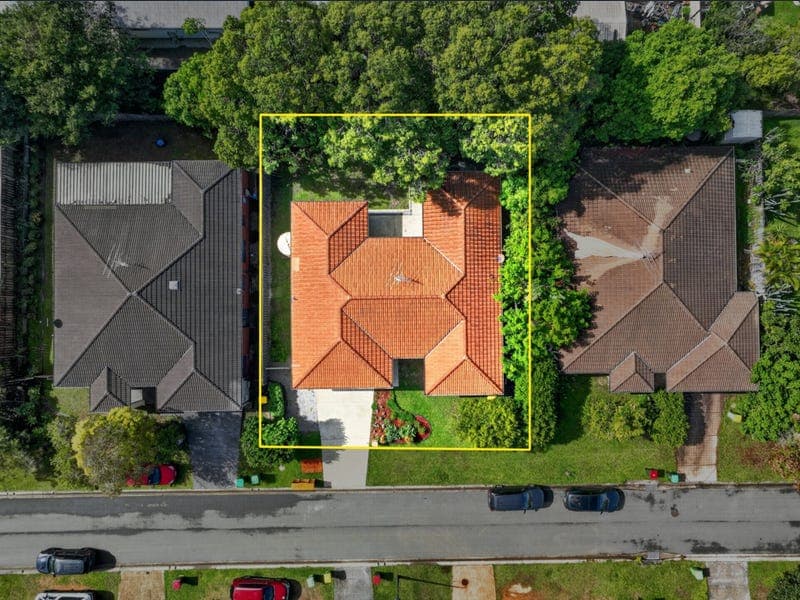 32 Diamond Avenue, Kallangur — photo 1 of 5