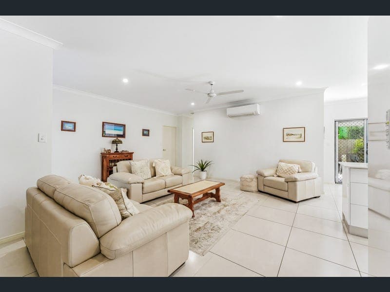 2/17A Satellite Street, Clifton Beach — photo 1 of 5