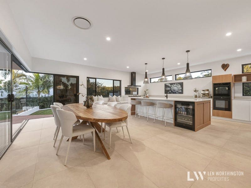 19 Moogerah Court, Albany Creek — photo 1 of 5