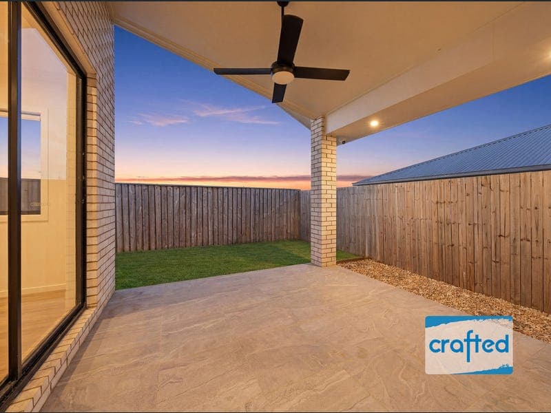 5 Floral Way, Greenbank — photo 1 of 5