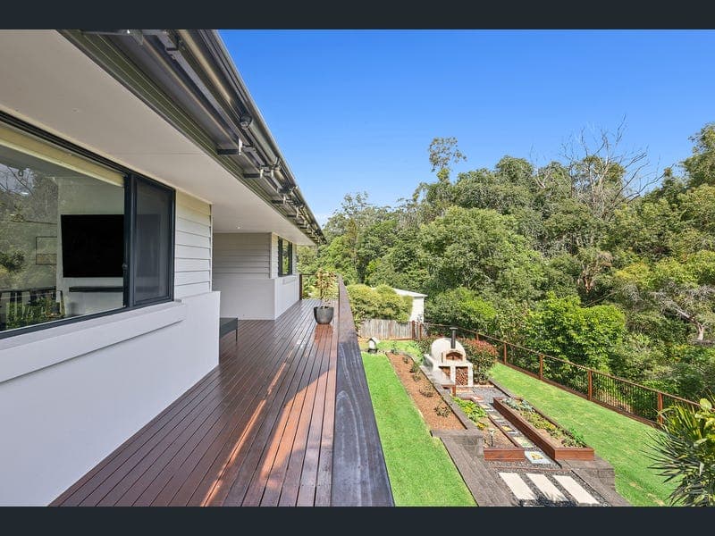 6 Kerrigan Court, Mudgeeraba — photo 1 of 5