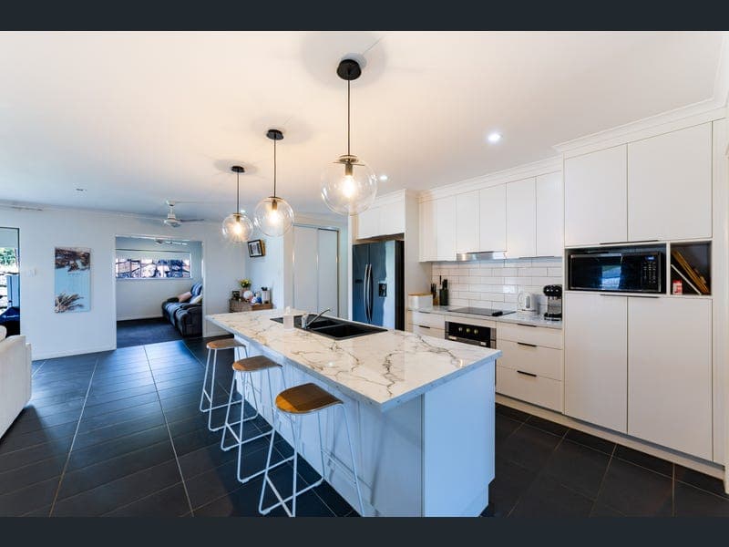 28 Eales Road, Rural View — photo 1 of 5