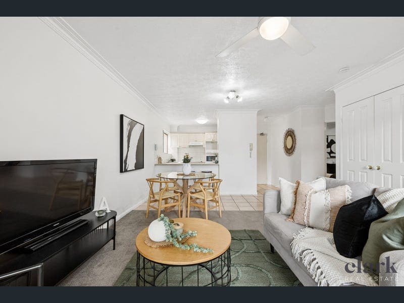 4/16 Bonney Avenue, Clayfield — photo 1 of 5