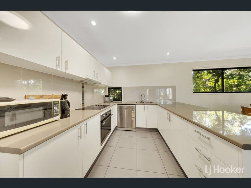 2/46 Yarroon Street, Gladstone Central — photo 1 of 5