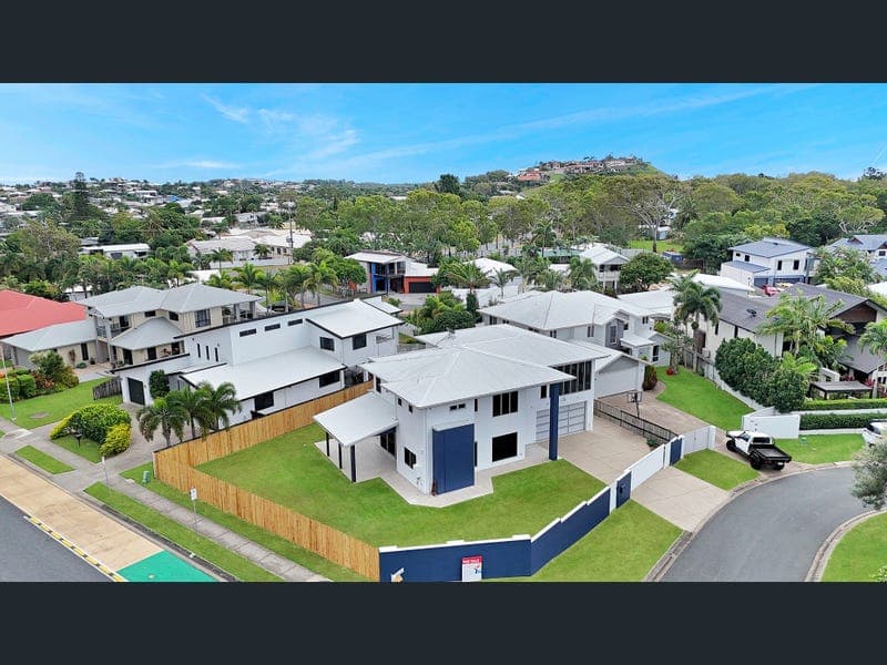1 Turtle Place, Blacks Beach — photo 1 of 5