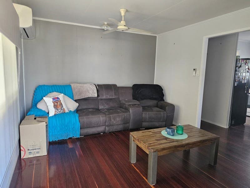 1 Connor Drive, Moranbah — photo 1 of 5