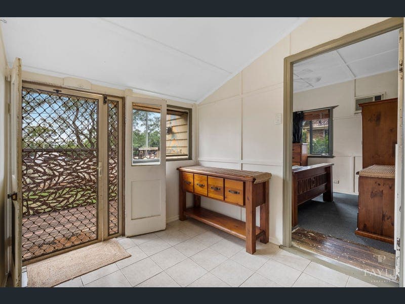 98 Drayton Street, Laidley — photo 1 of 5