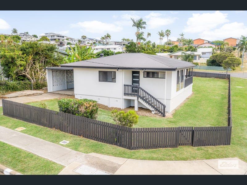 15 Boles Street, West Gladstone — photo 1 of 5