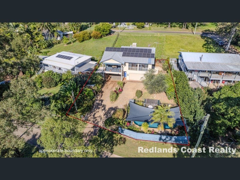 74 Perulpa Dr, Lamb Island — photo 1 of 5