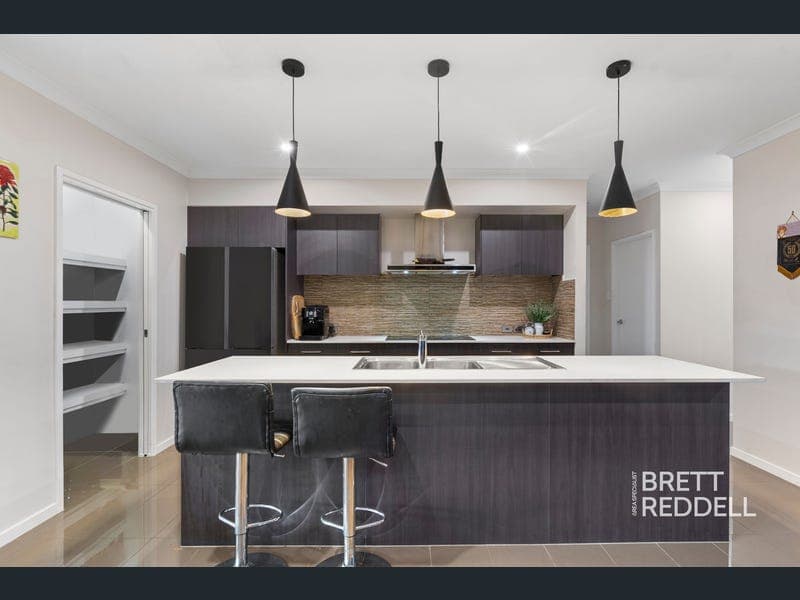 7 Beaufort Crescent, Ormeau Hills — photo 1 of 5