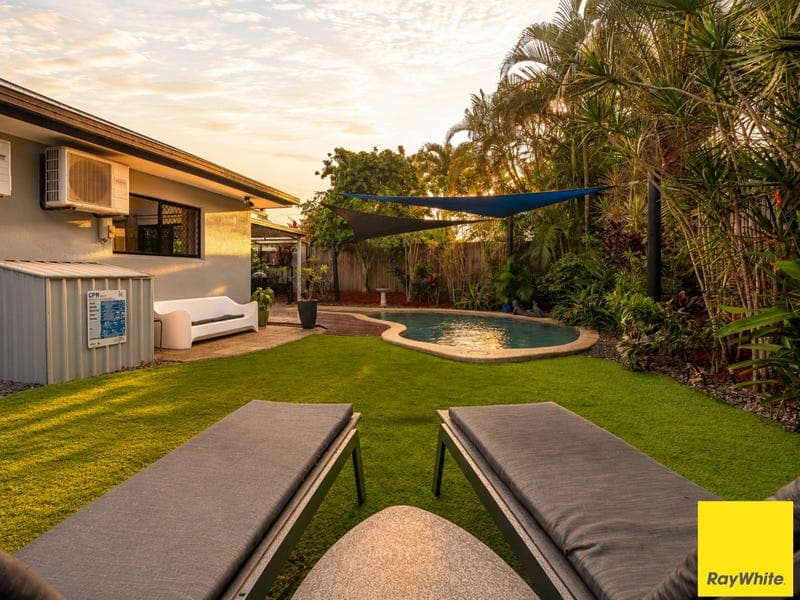 17 John Malcolm Street, Redlynch — photo 1 of 5