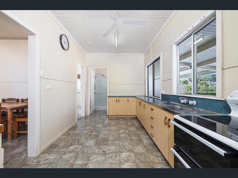 100 Thozet Road, Koongal — photo 1 of 5