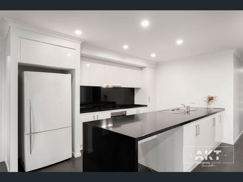 61 Daybreak Street, Yarrabilba — photo 1 of 5