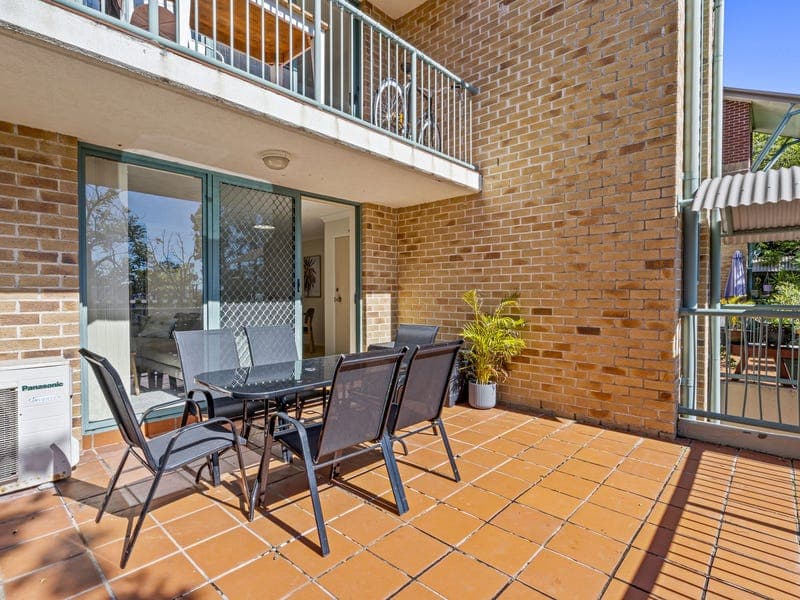 29/45 Pohlman Street, Southport — photo 1 of 5