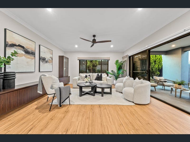 118 Ascent Street, Rochedale — photo 1 of 5