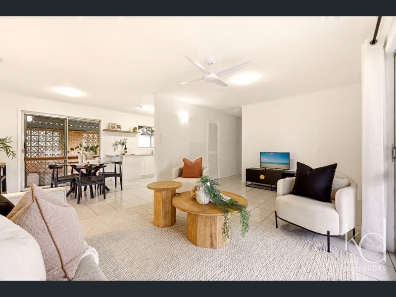 3 Dongarven Drive, Eagleby — photo 1 of 5