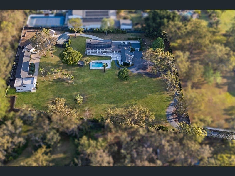 44 Bacton Road, Chandler — photo 1 of 5
