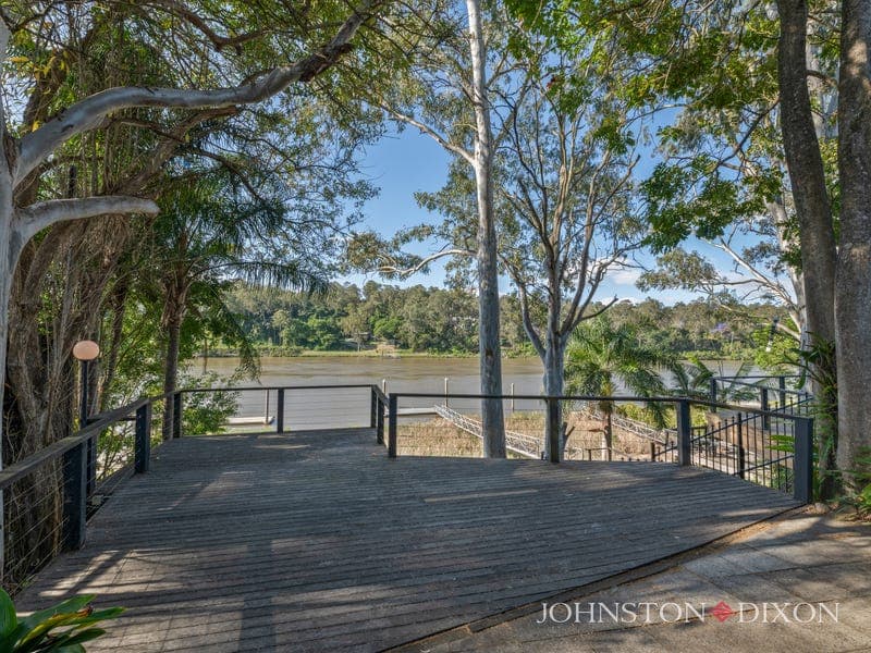 79 Kooringal Drive, Jindalee — photo 1 of 5
