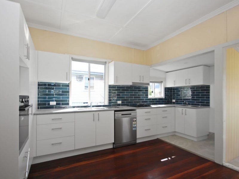 73 Old College Road, Gatton — photo 1 of 5