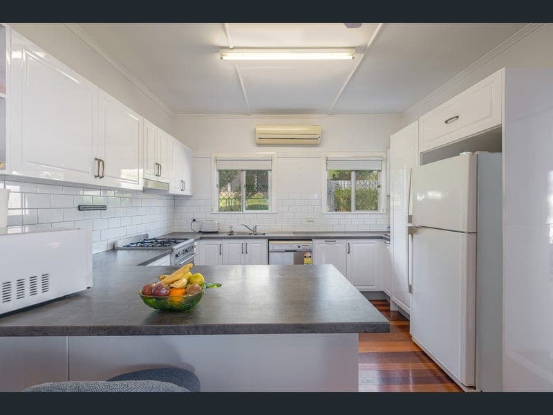 8 Gladstone Street, Gympie — photo 1 of 5